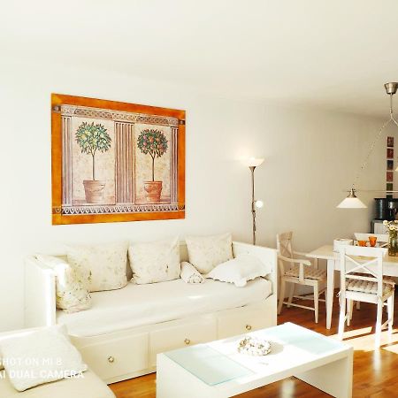 ZUM WOHLFÜHLEN-FERIENWOHNUNG FÜR MAX. 5 ERWACHSENE + 1 Kind, Schwimmbad vor der Tür/Tiere erlaubtKIND Sierksdorf Exterior foto